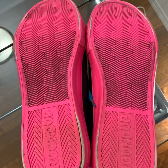 OFFERS??? Super Fun JoJo’s Bizarre Adventure high tops - Picture 6 of 6